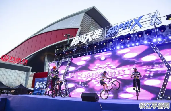 2025年8月枝江市游戏产业新动态，华润雪花啤酒联合调研揭示Z世代玩家偏好，打击者1945优化方向明确